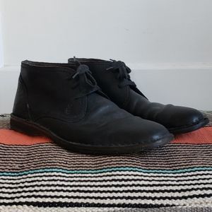 John Varvatos Black Leather Chukkas